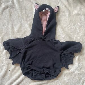 Baby Bat Onesie Sweatshirt// 0-3 month Old Navy Halloween costume